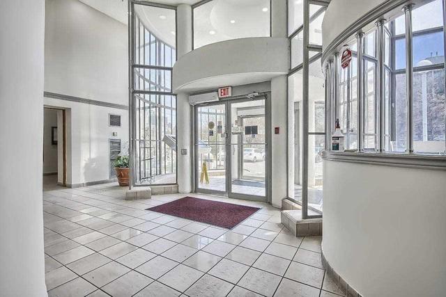 812 - 39 Kimbercroft Crt, Condo with 2 bedrooms, 2 bathrooms and 1 parking in Toronto ON | Image 10