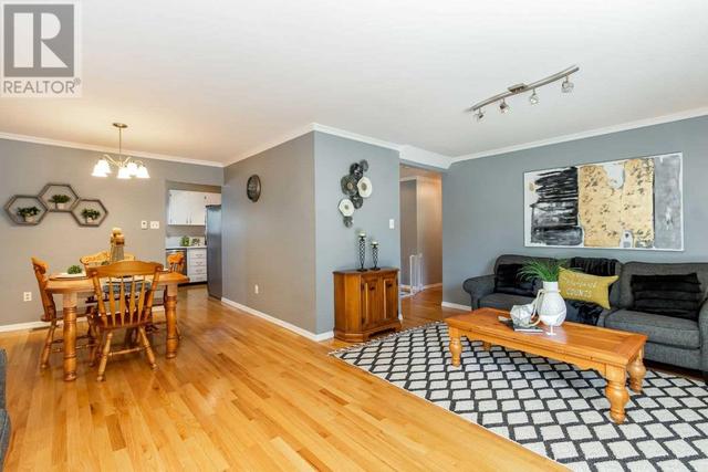 79 Peacock Blvd, House detached with 2 bedrooms, 2 bathrooms and 6 parking in Port Hope ON | Image 20