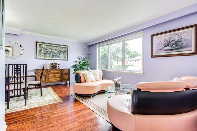 11 Hilda Ave, House detached with 3 bedrooms, 3 bathrooms and 6 parking in Toronto ON | Image 19