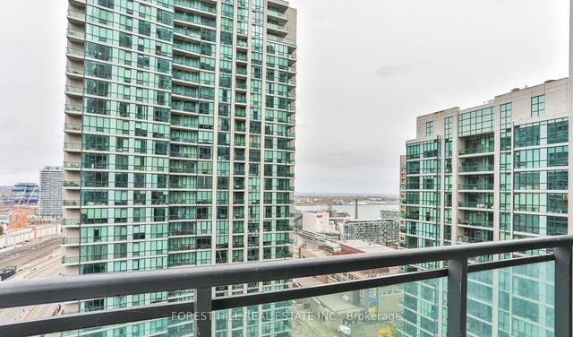 2605 - 18 Harbour St, Condo with 2 bedrooms, 2 bathrooms and 1 parking in Toronto ON | Image 4