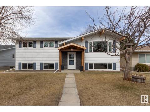59 Brazeau Dr, House detached with 5 bedrooms, 2 bathrooms and 4 parking in Devon AB | Card Image