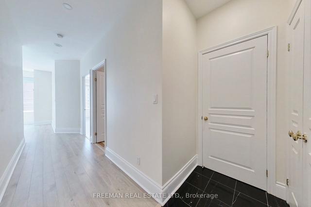 810 - 102 Bloor St W, Condo with 1 bedrooms, 1 bathrooms and 0 parking in Toronto ON | Image 23