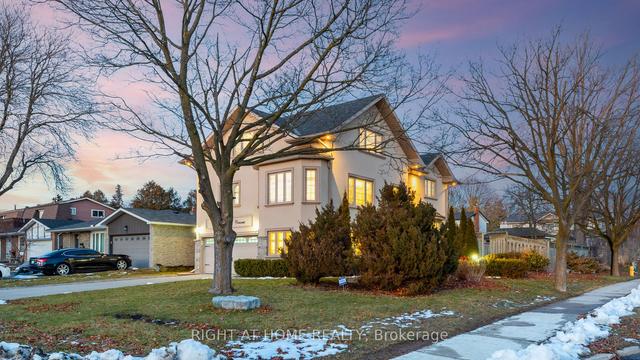 1 Summerfeldt Cres, House detached with 4 bedrooms, 6 bathrooms and 6 parking in Markham ON | Image 23