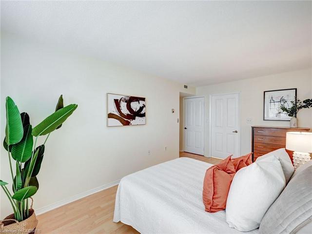 219 - 2199 Sixth Line, House attached with 2 bedrooms, 2 bathrooms and null parking in Oakville ON | Image 30