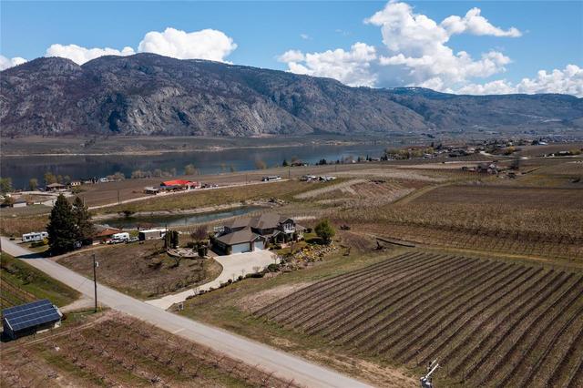 8949 122nd Avenue, House detached with 7 bedrooms, 6 bathrooms and 9 parking in Okanagan Similkameen A BC | Image 2