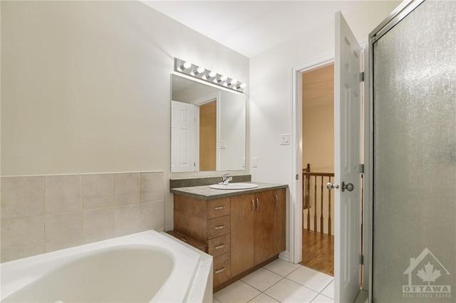 57 Evelyn Powers Private, Townhouse with 2 bedrooms, 3 bathrooms and 2 parking in Ottawa ON | Image 22