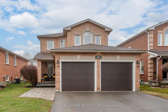 55 Coughlin Rd, House detached with 3 bedrooms, 3 bathrooms and 4 parking in Barrie ON | Image 1