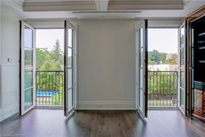 210 - 300 Randall St, Condo with 2 bedrooms, 3 bathrooms and 2 parking in Oakville ON | Image 2