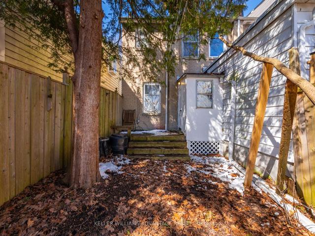 25 Copeland Ave, House semidetached with 2 bedrooms, 1 bathrooms and 0 parking in Toronto ON | Image 7