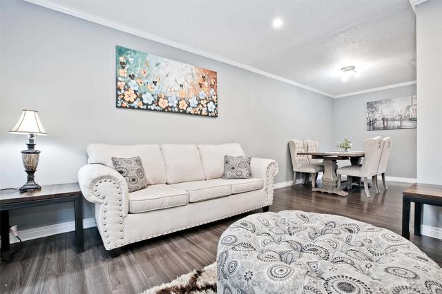 1121 Valley Crt, House semidetached with 3 bedrooms, 2 bathrooms and 4 parking in Oshawa ON | Image 28