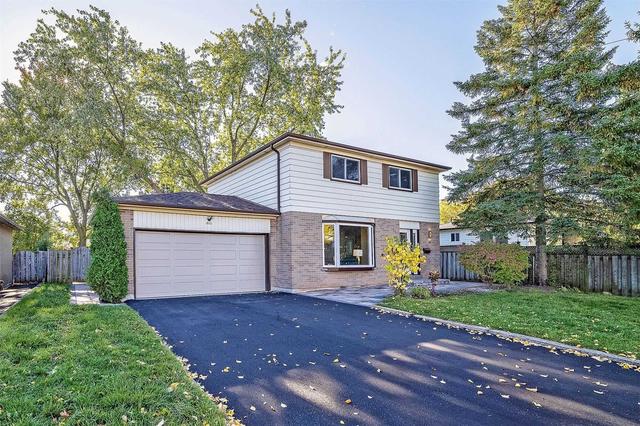 411 Yale Cres, House detached with 4 bedrooms, 3 bathrooms and 4 parking in Oakville ON | Image 1