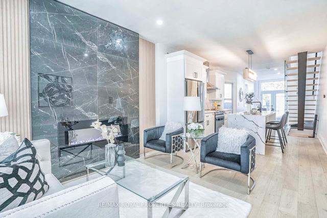 519 Greenwood Ave, House semidetached with 3 bedrooms, 2 bathrooms and 0 parking in Toronto ON | Image 36
