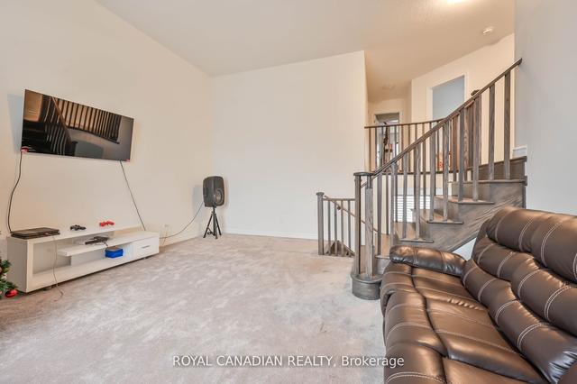 291 Gillespie Dr, House detached with 4 bedrooms, 3 bathrooms and 4 parking in Brantford ON | Image 11