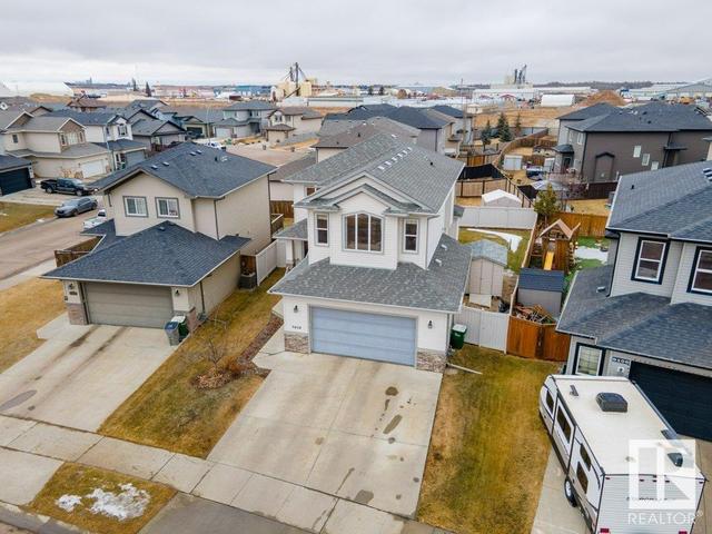 9408 84 Av, House detached with 4 bedrooms, 3 bathrooms and null parking in Morinville AB | Image 60