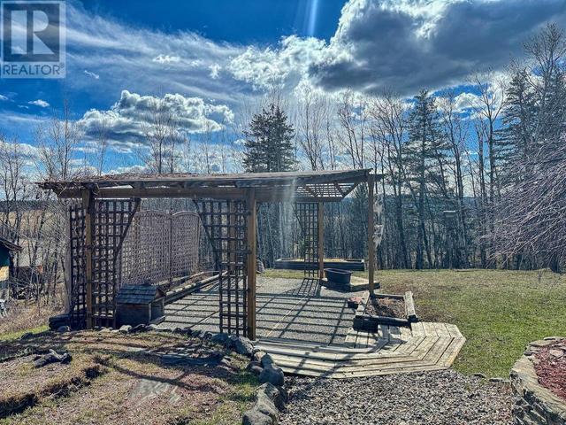 2952 Prospector Road, House detached with 4 bedrooms, 3 bathrooms and null parking in Cariboo F BC | Image 30