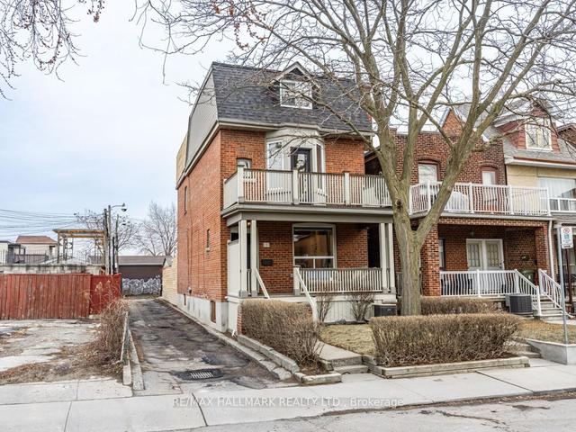 185 Emerson Ave, House detached with 3 bedrooms, 3 bathrooms and 2 parking in Toronto ON | Image 1