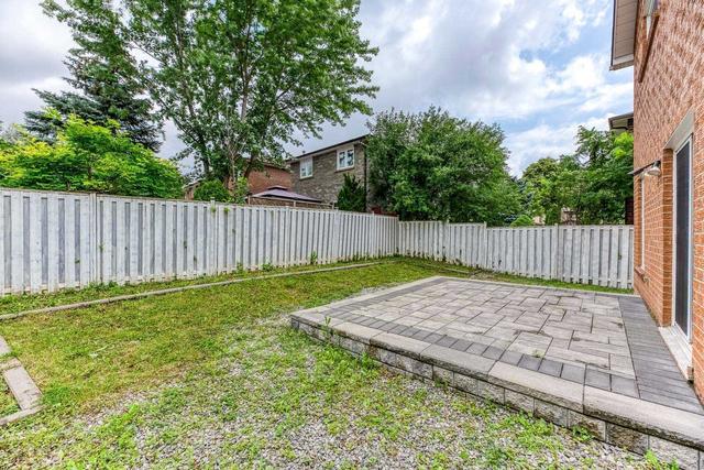6 Mcnairn Crt, House detached with 3 bedrooms, 4 bathrooms and 5.5 parking in Richmond Hill ON | Image 32