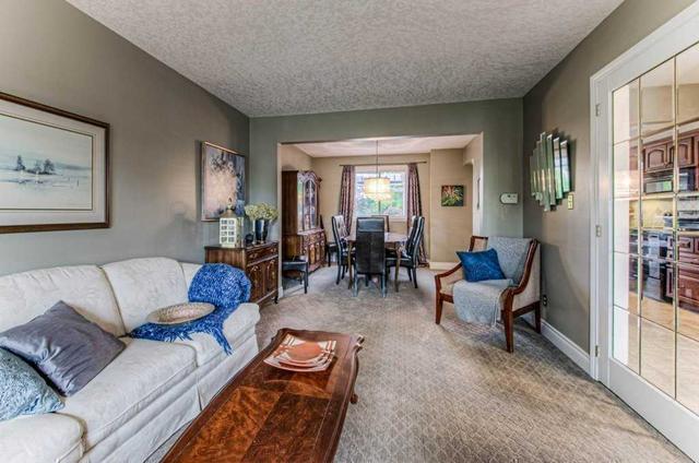 54 Garden Cres, House detached with 3 bedrooms, 3 bathrooms and 6 parking in Brant ON | Image 4
