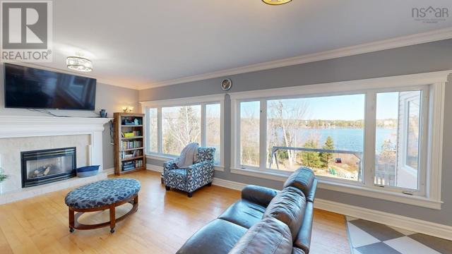 379 Lakeshore Drive, House detached with 5 bedrooms, 3 bathrooms and null parking in Halifax NS | Image 12