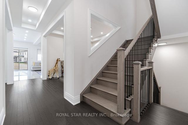 135 Ballantyne Blvd, House detached with 5 bedrooms, 6 bathrooms and 4 parking in Vaughan ON | Image 8