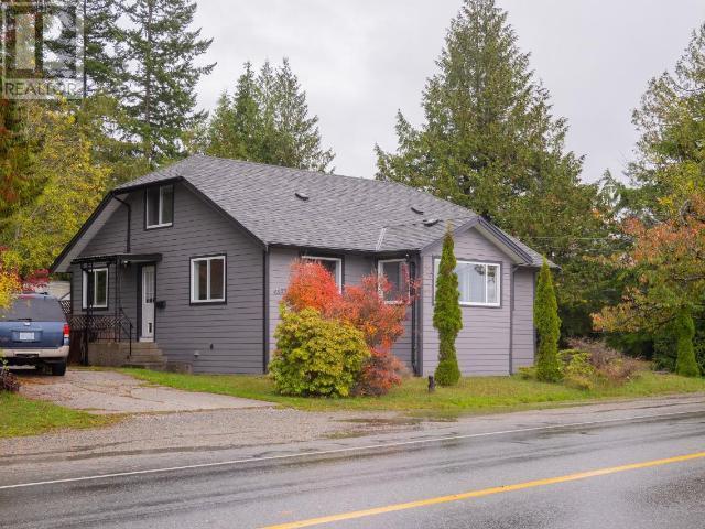 4532 Manson Ave, House detached with 3 bedrooms, 1 bathrooms and null parking in Powell River BC | Image 1