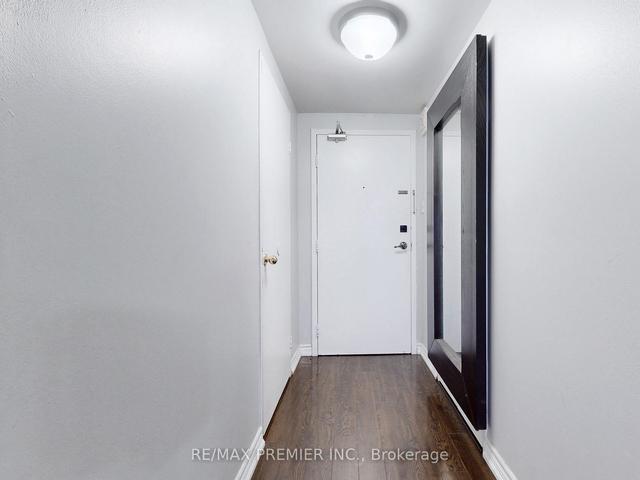 1611 - 40 Panorama Crt, Condo with 3 bedrooms, 2 bathrooms and 1 parking in Toronto ON | Image 20