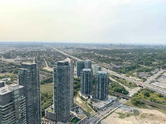 6301 - 30 Shore Breeze Dr, Condo with 1 bedrooms, 1 bathrooms and 1 parking in Toronto ON | Image 4