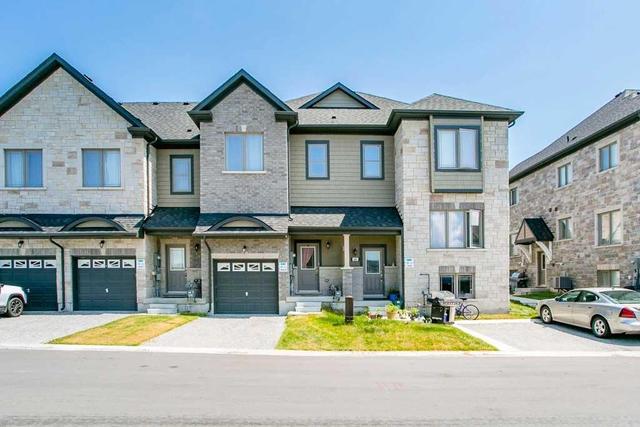 459 Mapleton Ave, House attached with 3 bedrooms, 3 bathrooms and 1 parking in Barrie ON | Image 2
