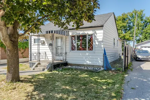 3011 Victory Cres, Mississauga, ON, L4T1L5 | Card Image