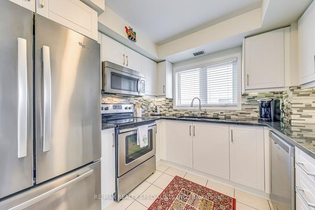 304 - 1045 Nadalin Hts N, Condo with 2 bedrooms, 2 bathrooms and 2 parking in Milton ON | Image 17
