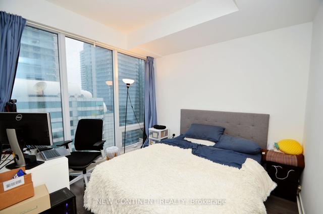 2507 - 125 Blue Jays Way, Condo with 1 bedrooms, 1 bathrooms and 0 parking in Toronto ON | Image 3