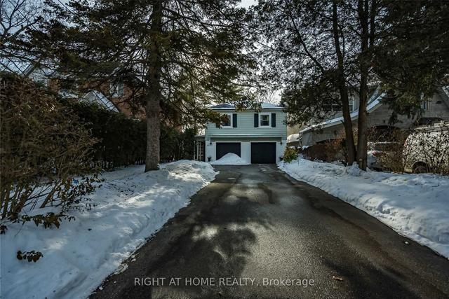 42 Gwendolen Cres, House detached with 3 bedrooms, 2 bathrooms and 6 parking in Toronto ON | Image 1