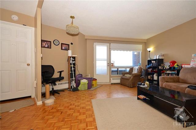 615 - 20 Chesterton Drive, Condo with 1 bedrooms, 1 bathrooms and 1 parking in Ottawa ON | Image 4