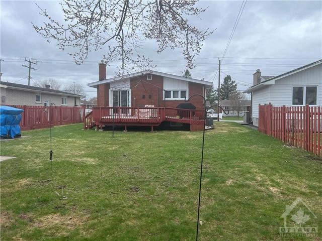 879 Willow Avenue, House detached with 2 bedrooms, 2 bathrooms and 6 parking in Ottawa ON | Image 20