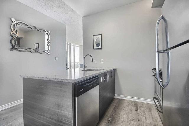 3302 - 70 Forest Manor Rd, Condo with 3 bedrooms, 2 bathrooms and 1 parking in Toronto ON | Image 32