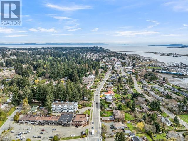 102 - 1970 Comox Ave, Condo with 2 bedrooms, 2 bathrooms and 1 parking in Comox BC | Image 35