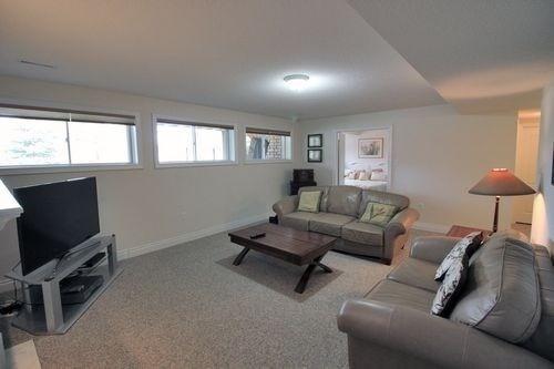 2 Tuscany Grande Ave, Condo with 1 bedrooms, 3 bathrooms and 2 parking in New Tecumseth ON | Image 16
