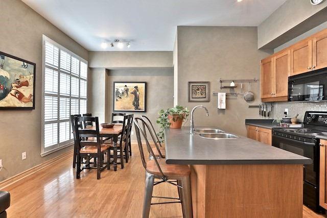 Th#1 - 1398 Bloor St W, Townhouse with 2 bedrooms, 2 bathrooms and 1 parking in Toronto ON | Image 7
