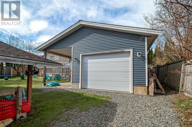 2062 Palmer Rd, House detached with 3 bedrooms, 1 bathrooms and 4 parking in Campbell River BC | Image 31