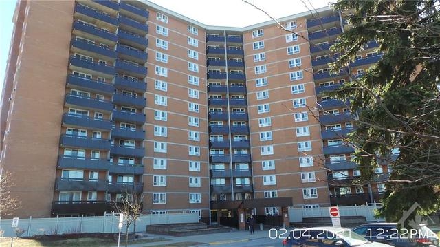 408 - 2000 Jasmine Crescent, Condo with 2 bedrooms, 1 bathrooms and 1 parking in Ottawa ON | Image 1