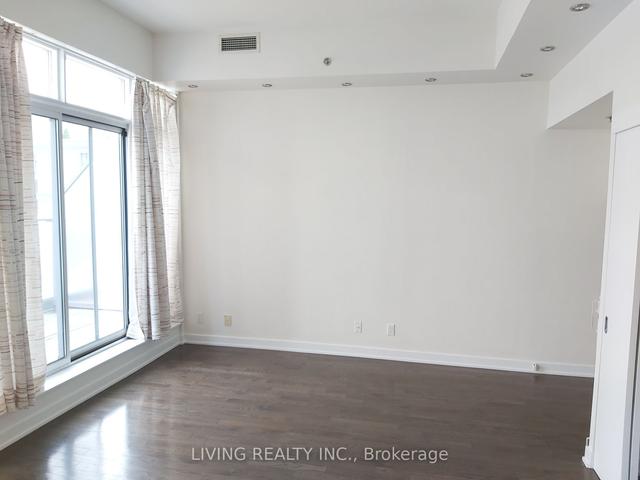 uph11 - 21 Nelson St, Condo with 1 bedrooms, 2 bathrooms and 1 parking in Toronto ON | Image 8