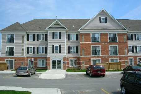 205 - 106 Aspen Springs Dr, Condo with 2 bedrooms, 1 bathrooms and 2 parking in Clarington ON | Image 1