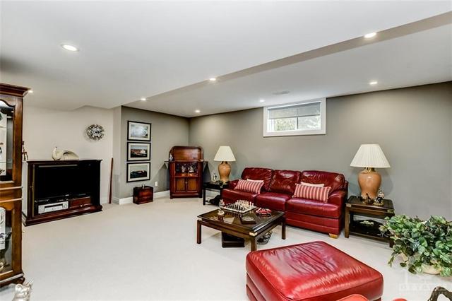 1929 Cedarlakes Way, House detached with 5 bedrooms, 4 bathrooms and 12 parking in Ottawa ON | Image 22