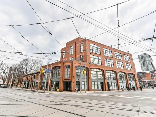 210 - 393 King St E, Condo with 2 bedrooms, 2 bathrooms and 1 parking in Toronto ON | Image 1