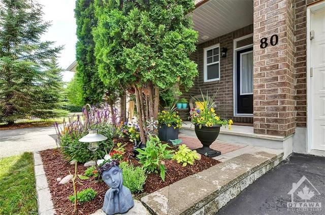 80 Ambiance Drive, Townhouse with 3 bedrooms, 3 bathrooms and 3 parking in Ottawa ON | Image 2