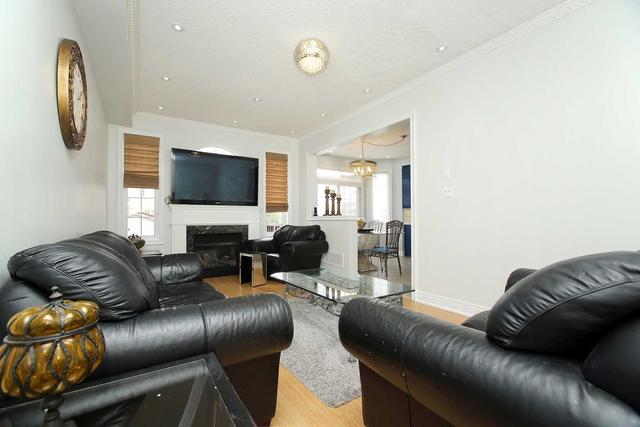 3 Prada Crt, House detached with 4 bedrooms, 5 bathrooms and 5 parking in Brampton ON | Image 7