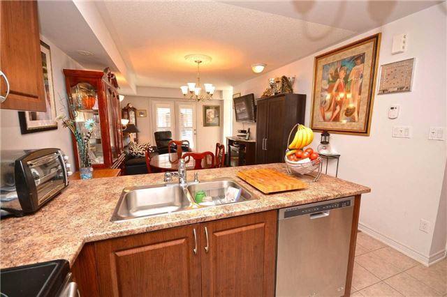 9 - 39 Hays Blvd, Condo with 2 bedrooms, 2 bathrooms and 1 parking in Oakville ON | Image 11