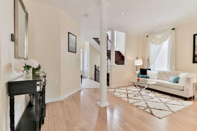 366 Worthington Ave, House detached with 4 bedrooms, 5 bathrooms and 4 parking in Richmond Hill ON | Image 2