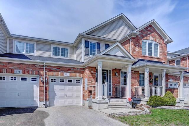 172 Chase Cres, House attached with 3 bedrooms, 2 bathrooms and 3 parking in Cambridge ON | Image 12