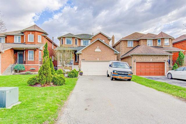 786 Firth Crt, House detached with 4 bedrooms, 3 bathrooms and 8 parking in Newmarket ON | Image 1